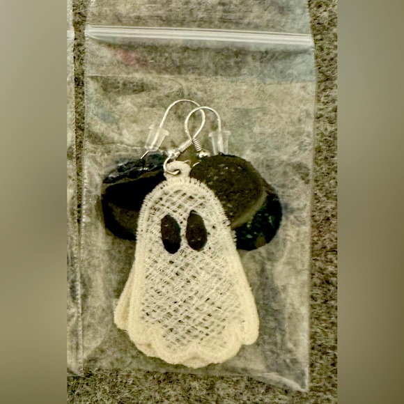 Embroidered light weight Mr. Ghost FSL Earrings with those cute black ears. - Picture 2 of 2